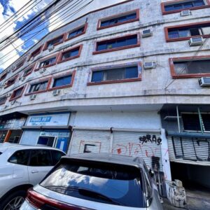 Local comercial en venta en Edificio Cozumel sobre avenida Kabah en Cancún Quintana Roo